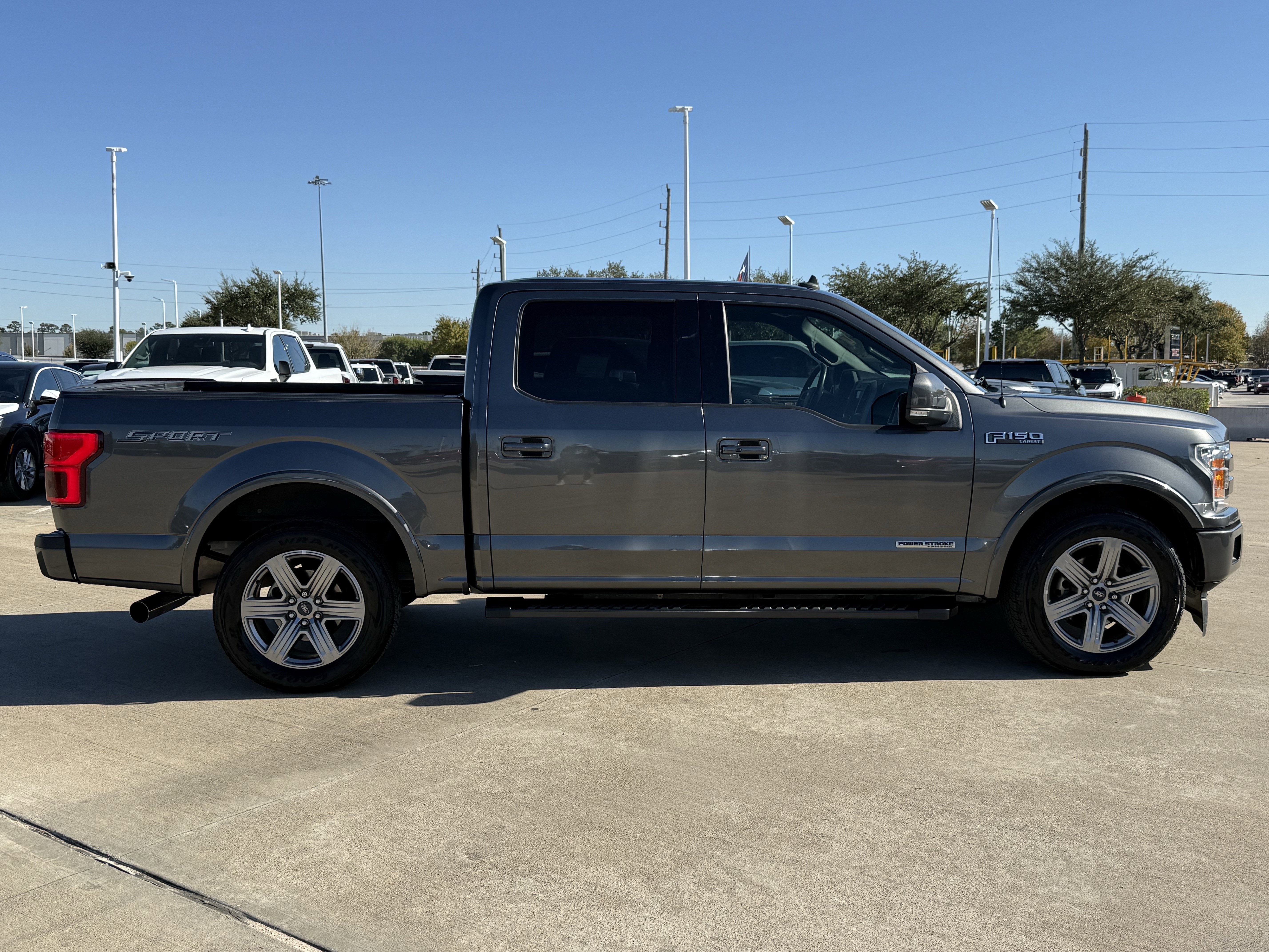 Used 2019 Ford F150 Lariat image 3