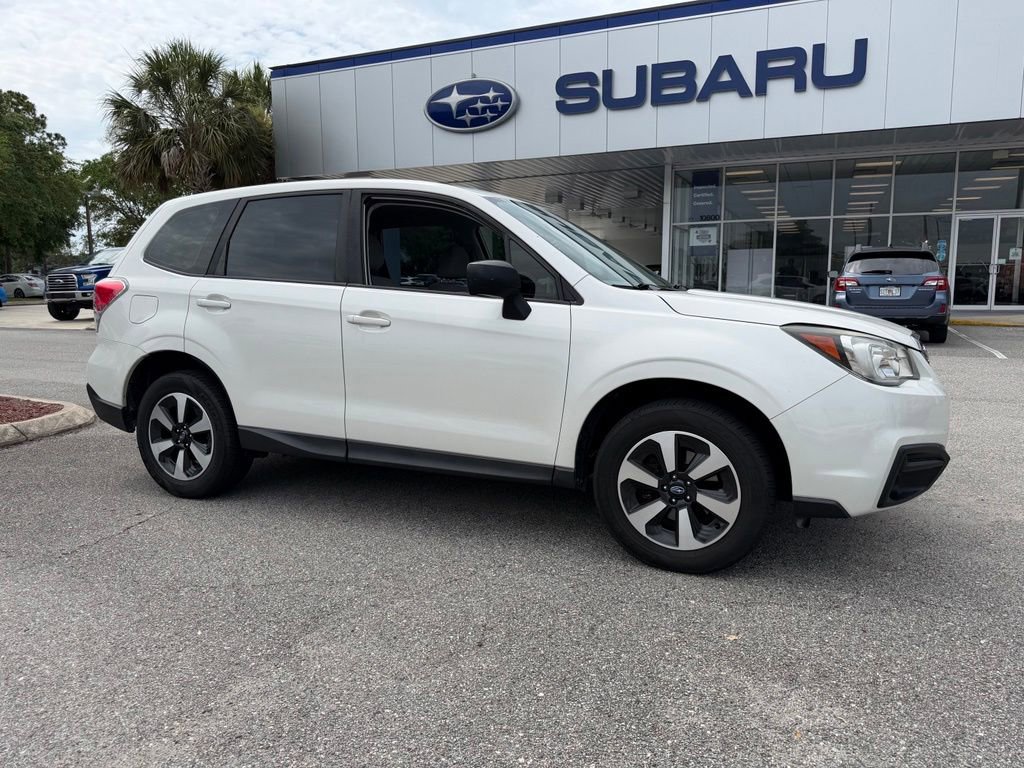 Used 2017 Subaru Forester 2.5i AWD/4WD image 1