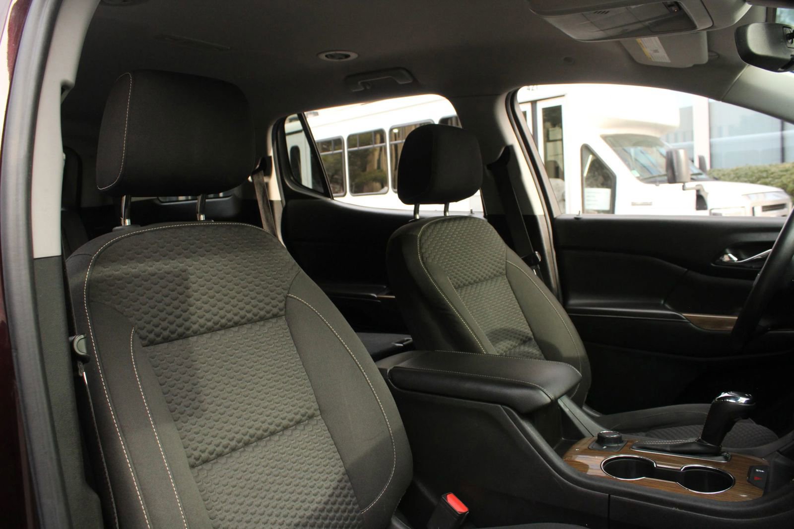 Used 2017 GMC Acadia SLE w/ Driver Alert Package I AWD/4WD image 27