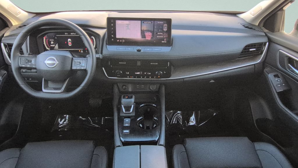 Certified 2025 Nissan Rogue Platinum FWD image 11