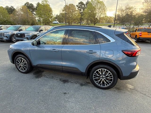 New 2026 Ford Escape SE w/ PHEV Premium Package image 11