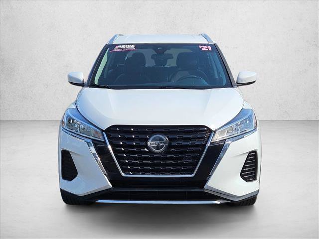Used 2021 Nissan Kicks SV FWD image 2
