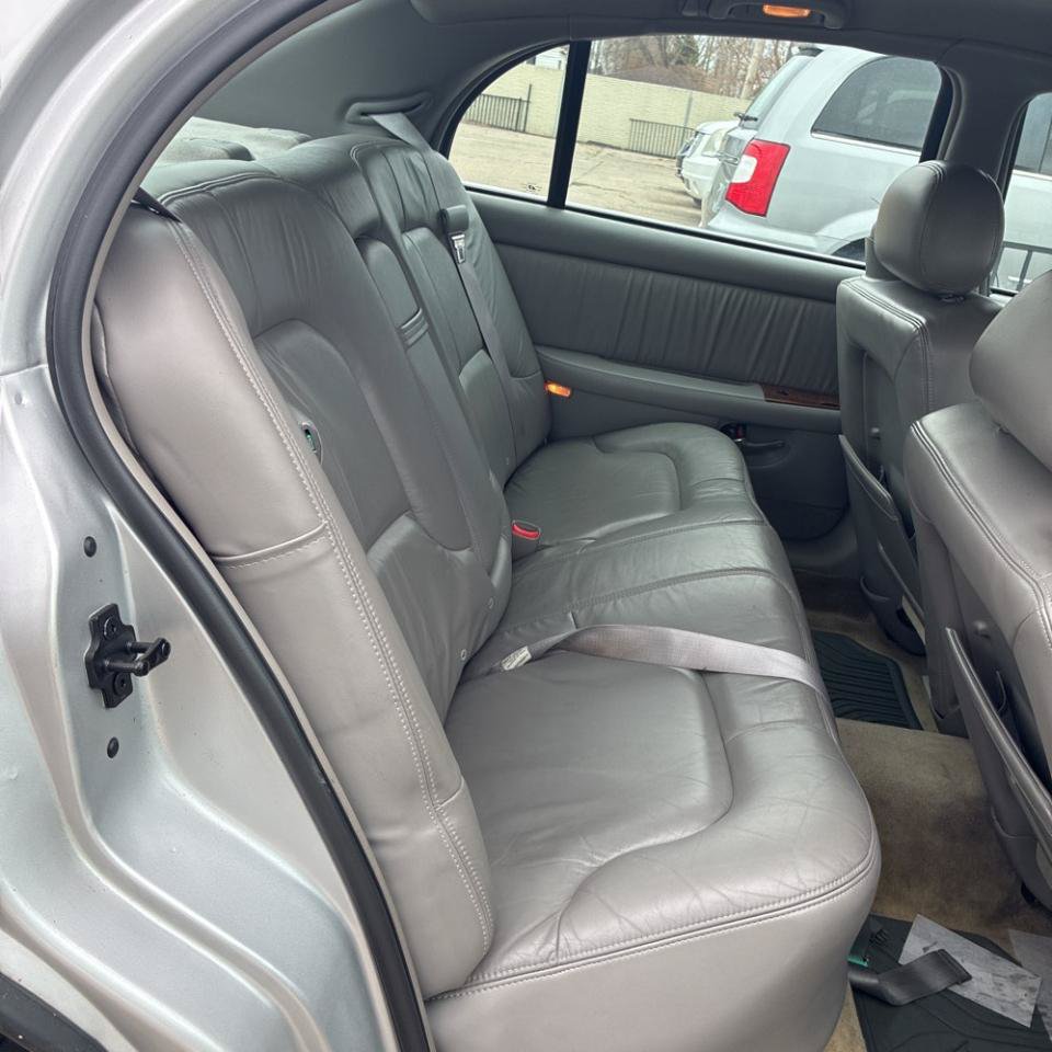 Used 2003 Buick Park Avenue w/ 1SE Package FWD image 11