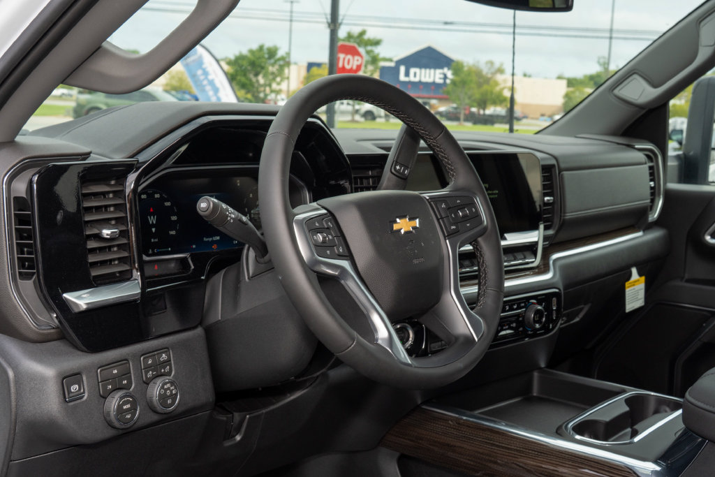 New 2026 Chevrolet Silverado 2500 LT w/ Safety Package AWD/4WD image 14