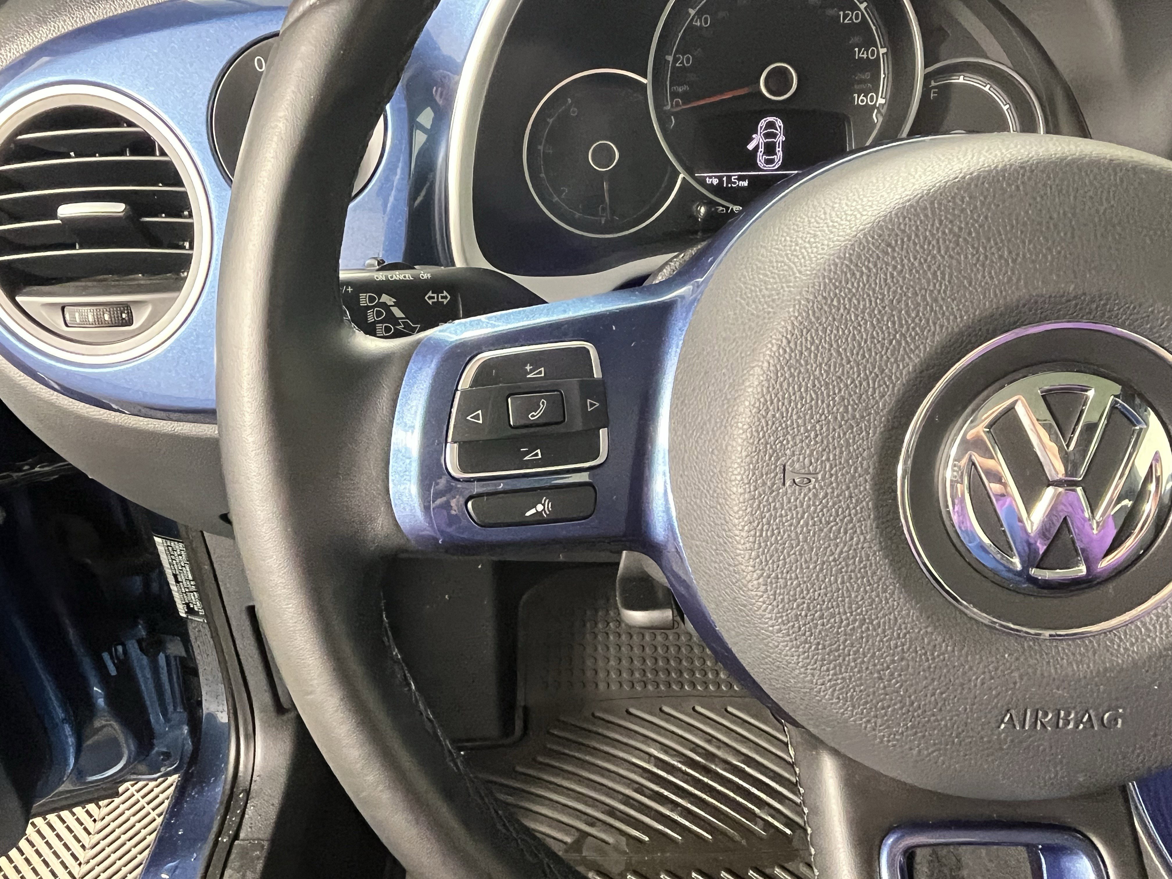 Used 2019 Volkswagen Beetle 2.0T SE image 18