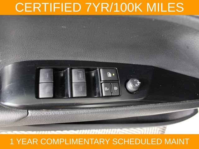 Used 2025 Toyota Camry SE FWD image 17