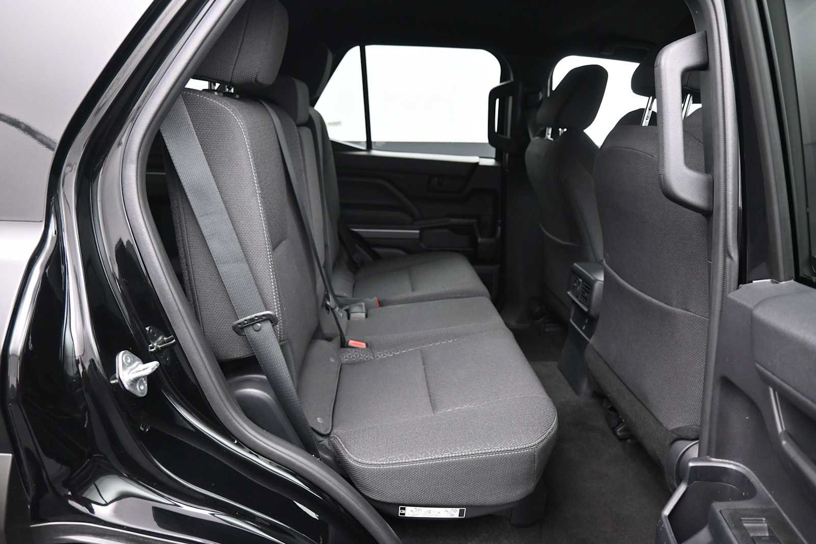 Certified 2025 Toyota 4Runner SR5 AWD/4WD image 23