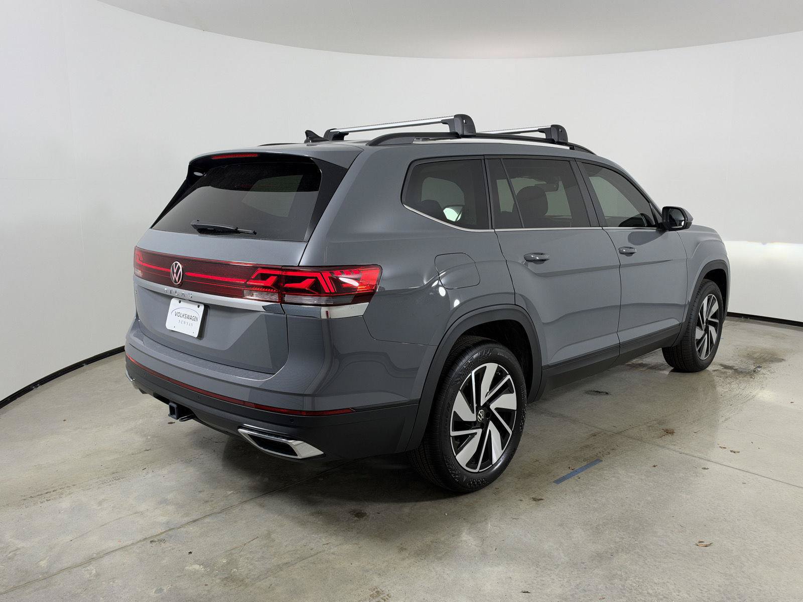 New 2026 Volkswagen Atlas SE FWD image 5