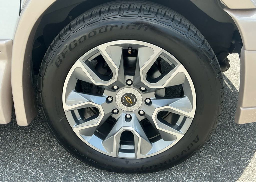 Used 2022 Chevrolet Express 2500 w/ Enhanced Convenience Package image 15