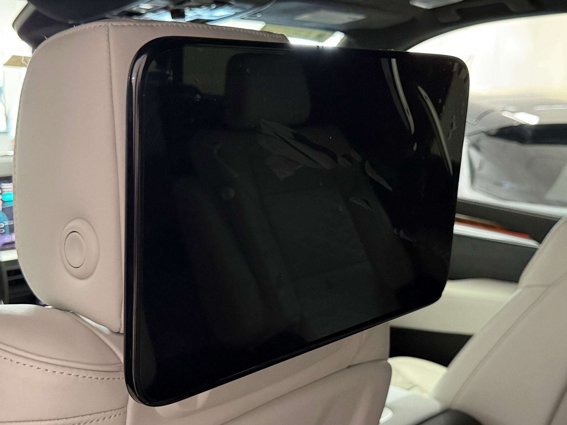 New 2025 Cadillac Escalade Premium Luxury Platinum AWD/4WD image 32