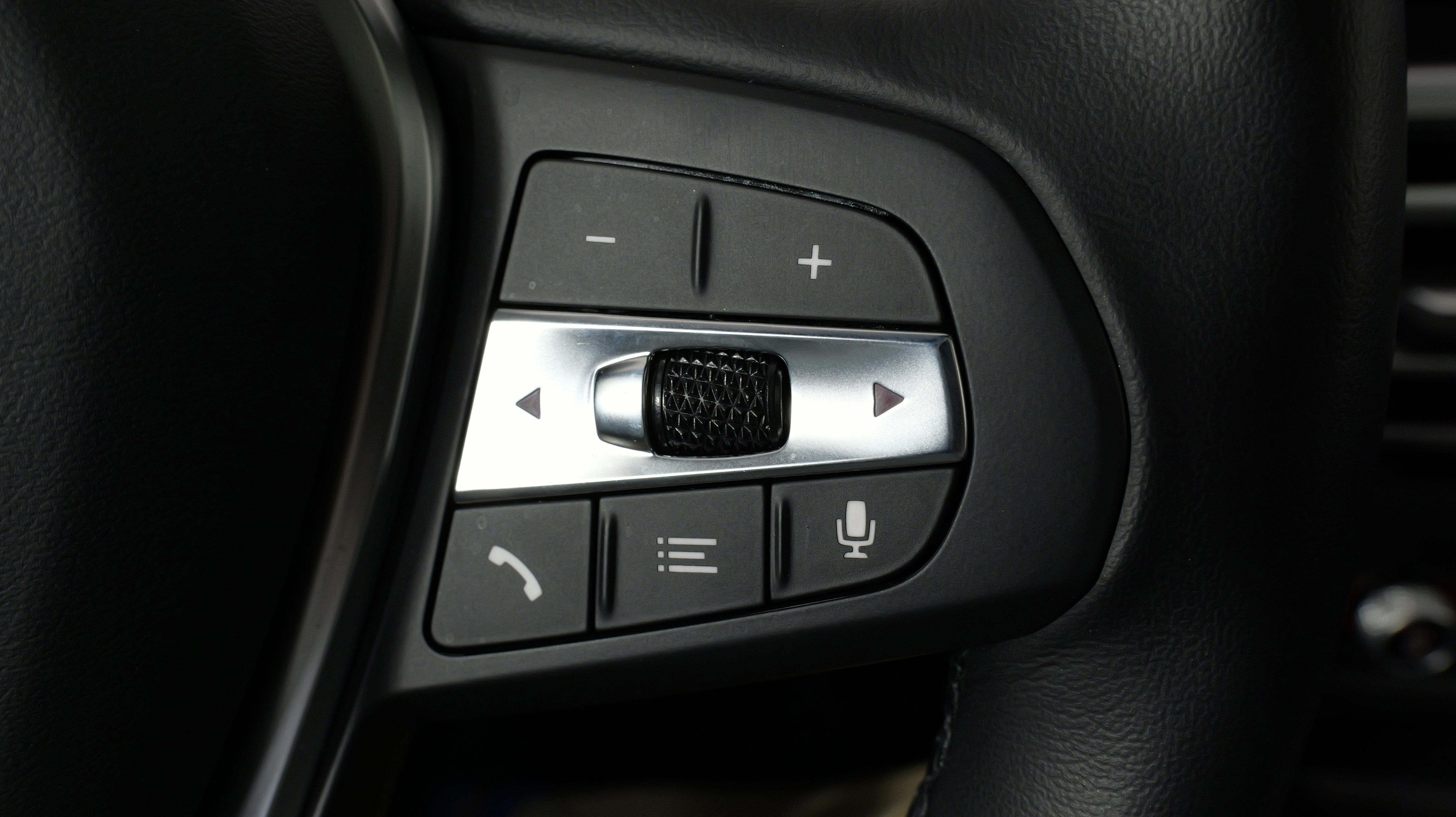 Used 2023 BMW 330i xDrive Sedan w/ Driving Assistance Package image 39