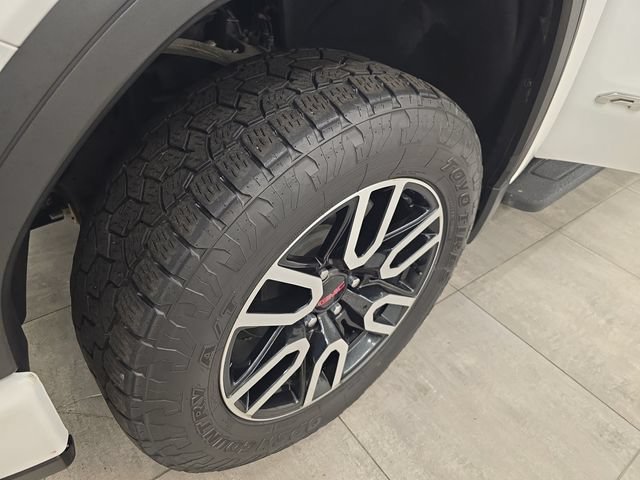 Used 2023 GMC Sierra 1500 AT4 w/ AT4 Premium Package AWD/4WD image 38