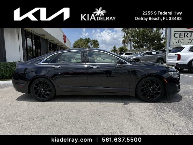 Used 2020 Lincoln MKZ Reserve w/ Luxury Package FWD image 2