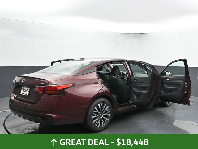 Used 2024 Nissan Altima 2.5 SV image 57