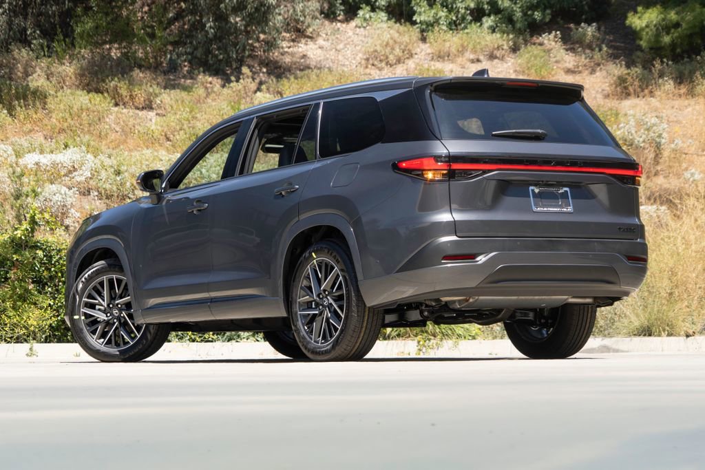 New 2026 Lexus TX 350 FWD image 2