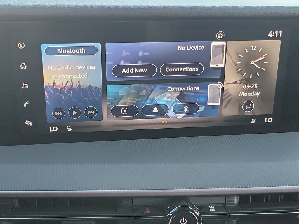 Used 2025 Nissan Murano SV image 9