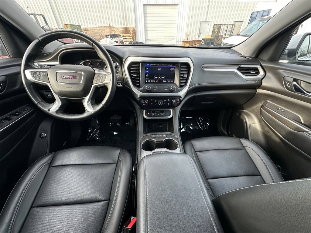 Used 2022 GMC Acadia SLT w/ LPO, Floor Liner Package image 23