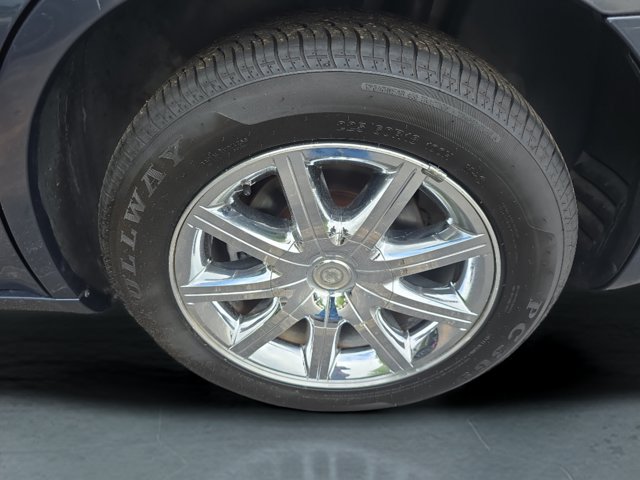 Used 2007 Chrysler 300 C RWD image 9