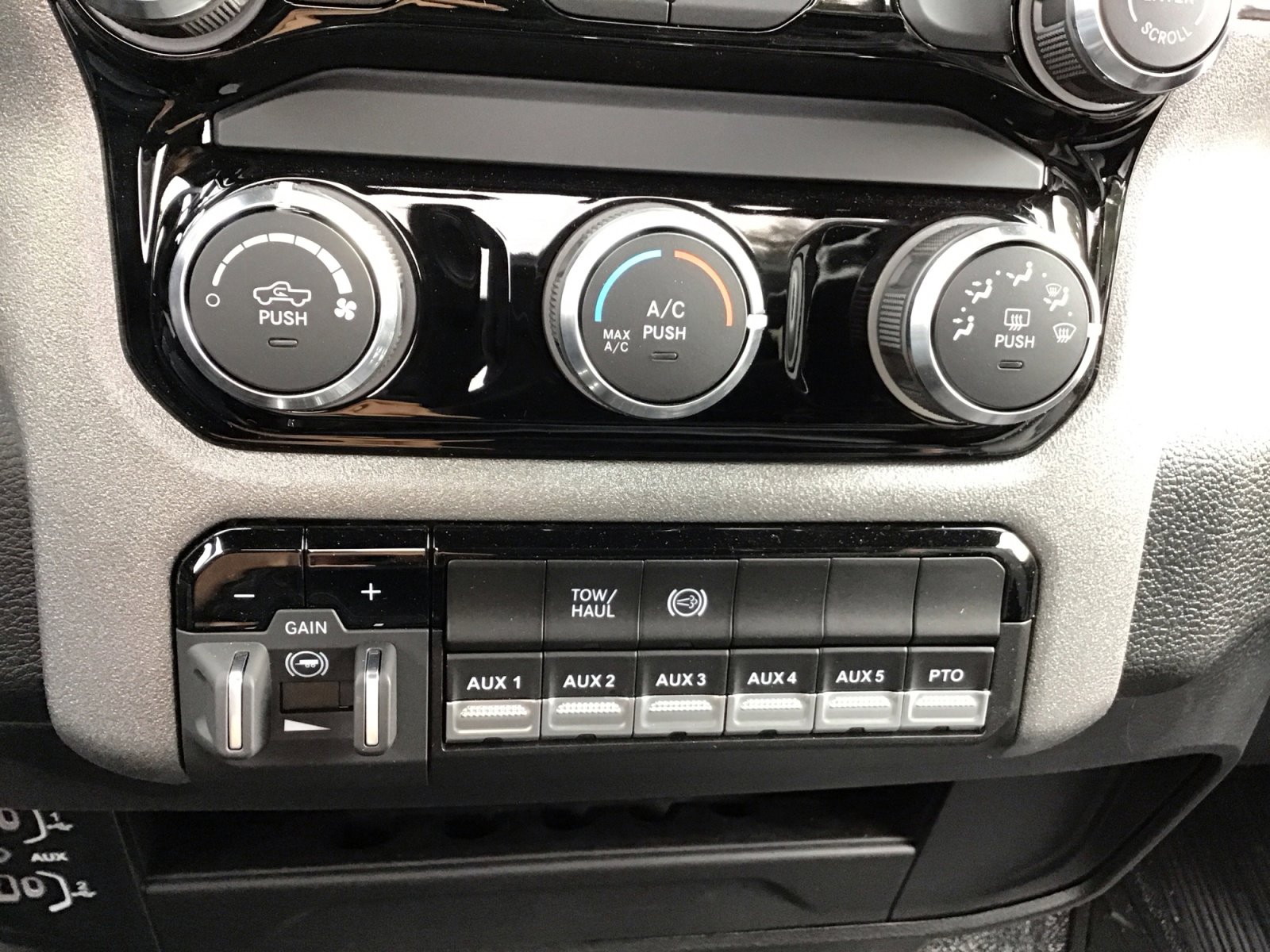 New 2026 RAM 5500 Tradesman w/ Chrome Appearance Group image 12