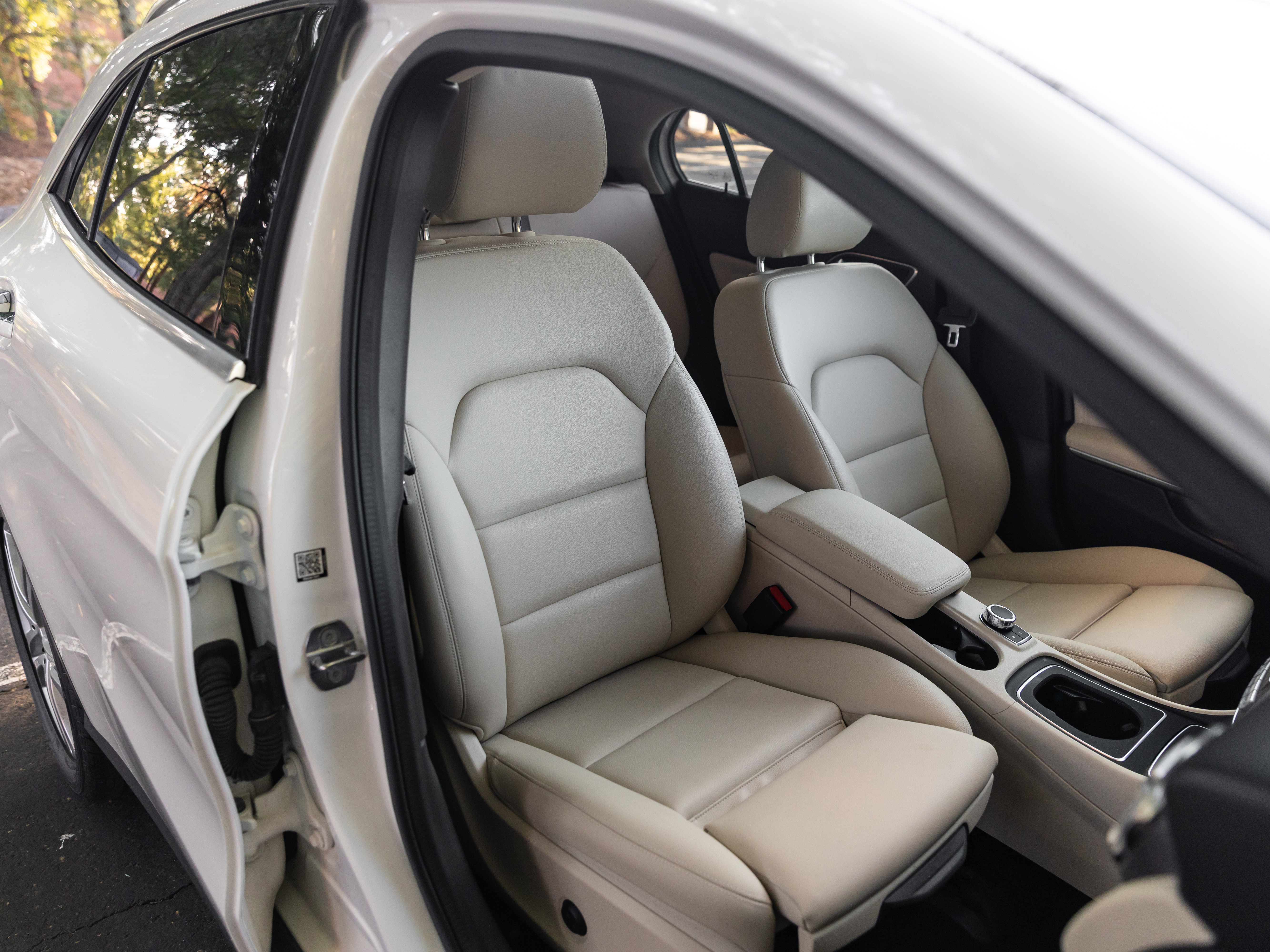 Used 2019 Mercedes-Benz GLA 250 4MATIC w/ Convenience Package image 12