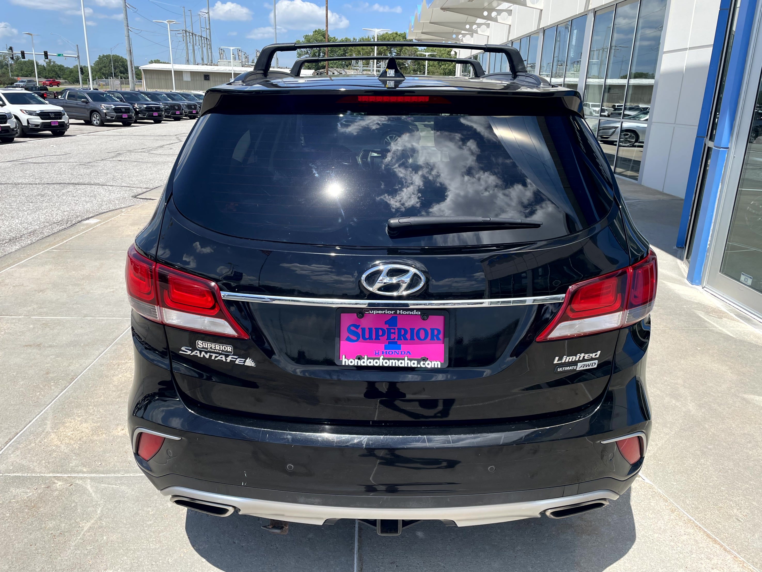 Used 2018 Hyundai Santa Fe Limited AWD/4WD image 3
