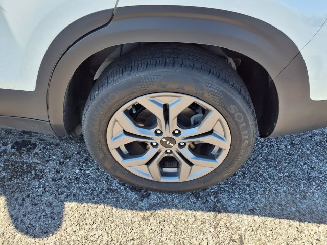 Used 2024 Kia Seltos LX AWD/4WD image 16