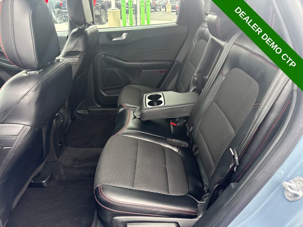 Used 2025 Ford Escape ST-Line Select w/ Tech Pack #1 AWD/4WD image 14