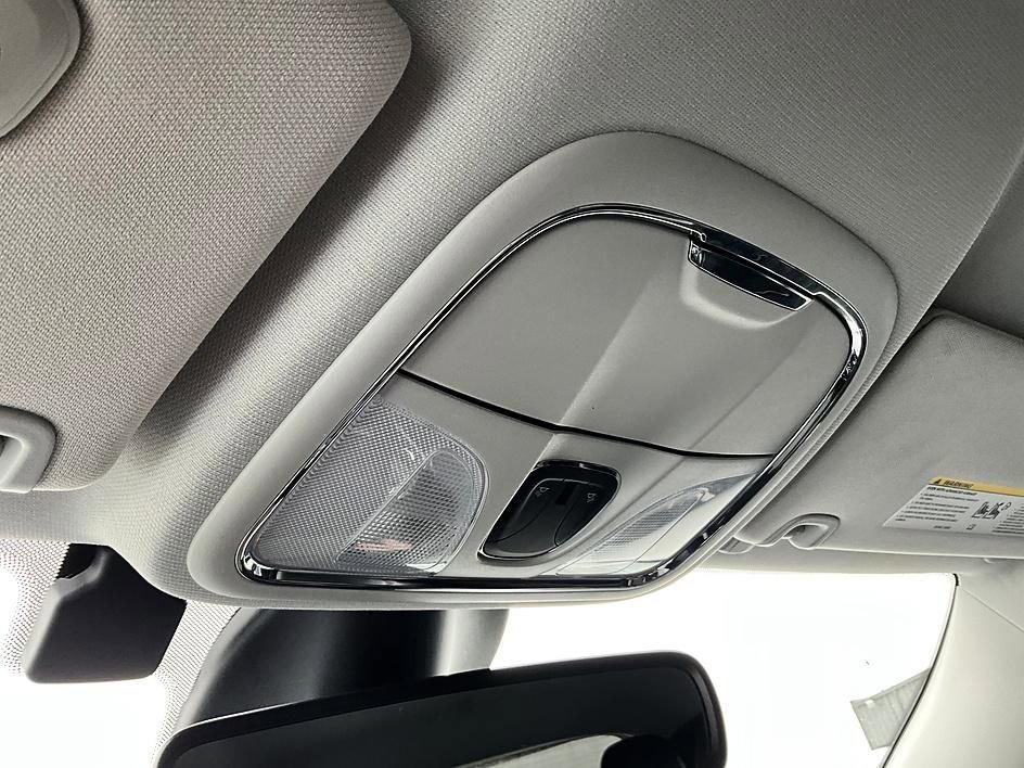 Used 2022 Jeep Cherokee Trailhawk w/ Comfort/Convenience Group image 27