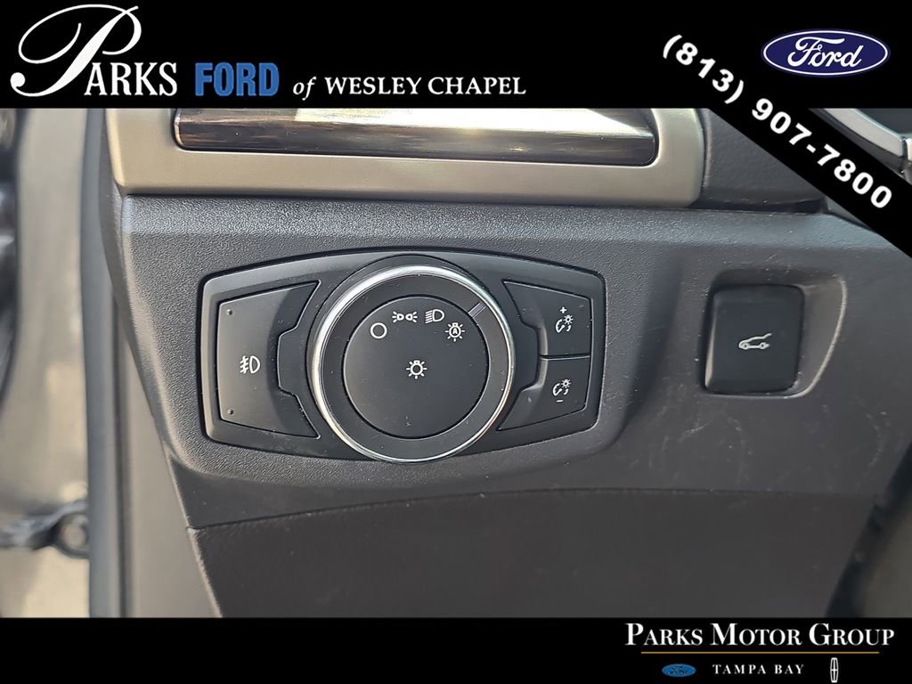 Used 2016 Ford Fusion SE w/ Equipment Group 202A AWD/4WD image 25