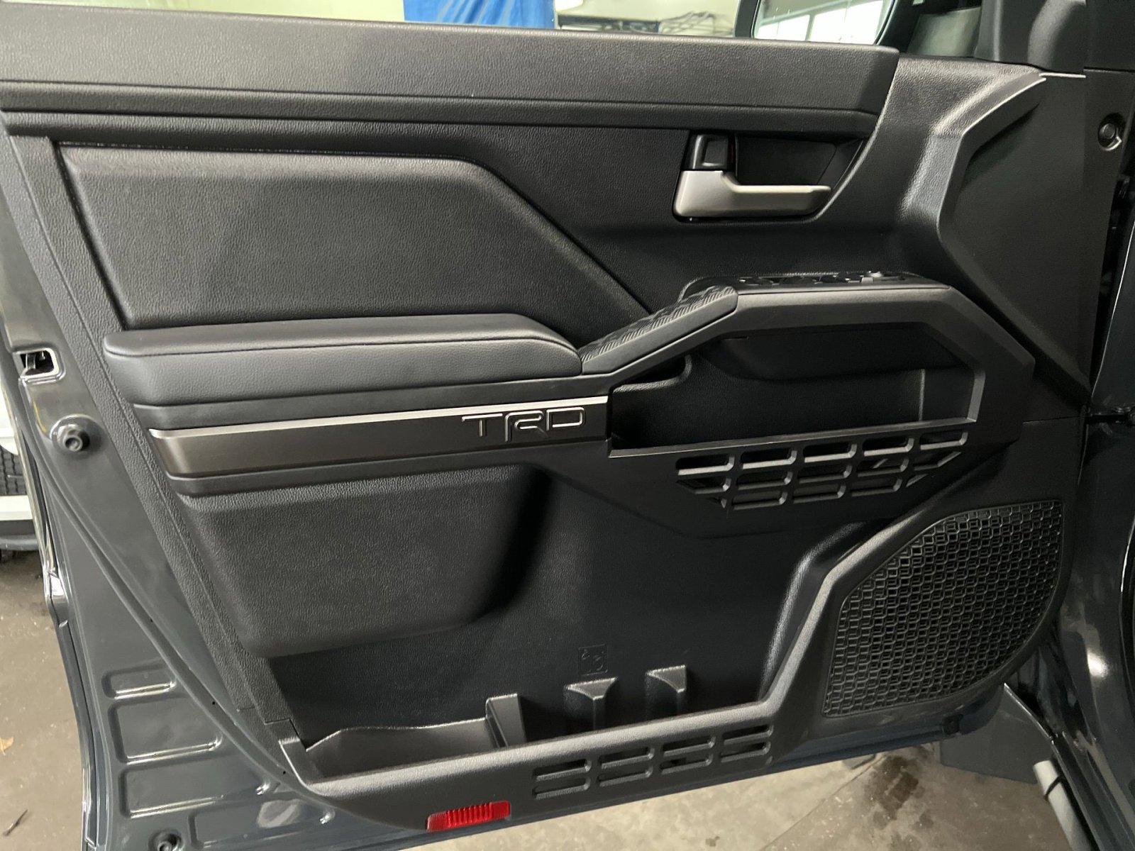 Used 2024 Toyota Tacoma TRD Off-Road image 14