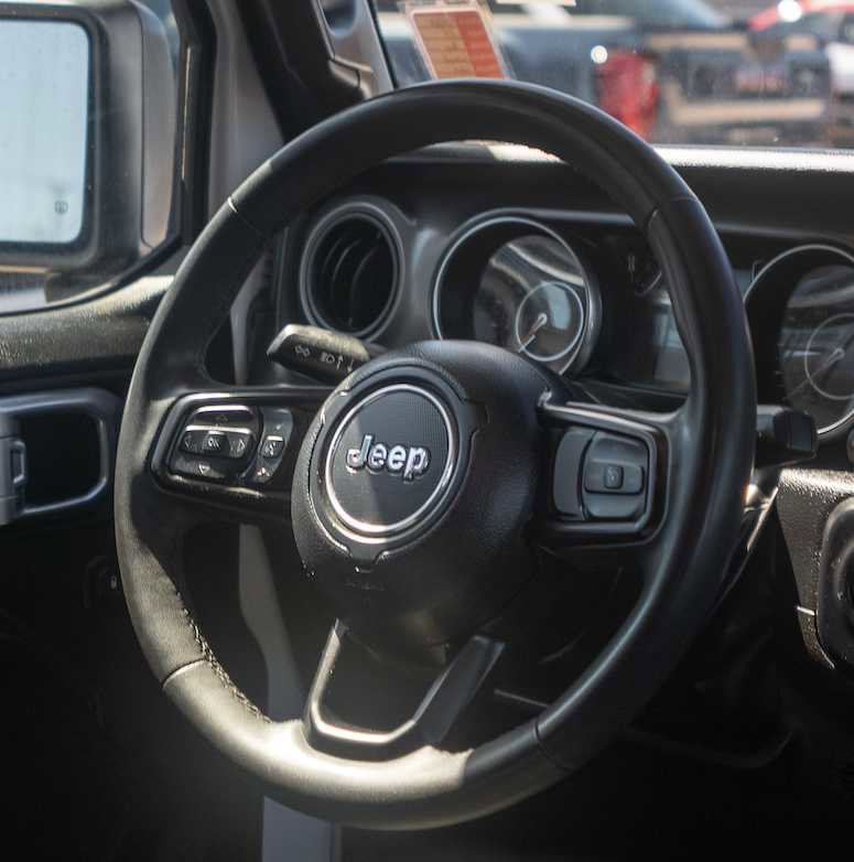 Used 2023 Jeep Wrangler Unlimited Sport AWD/4WD image 14