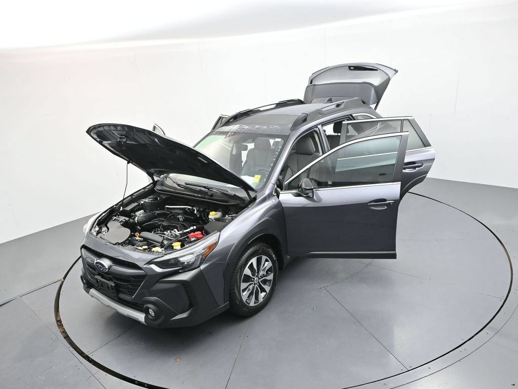 Used 2025 Subaru Outback Limited AWD/4WD image 35