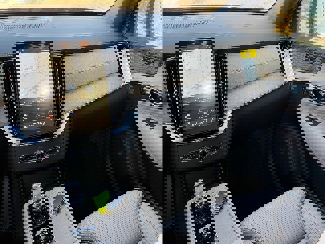 New 2026 Volvo XC90 B6 Ultra w/ Protection Package Premier image 13