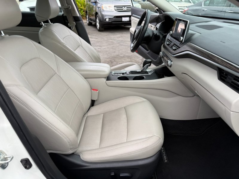 Used 2019 Nissan Altima 2.5 Platinum AWD/4WD image 28