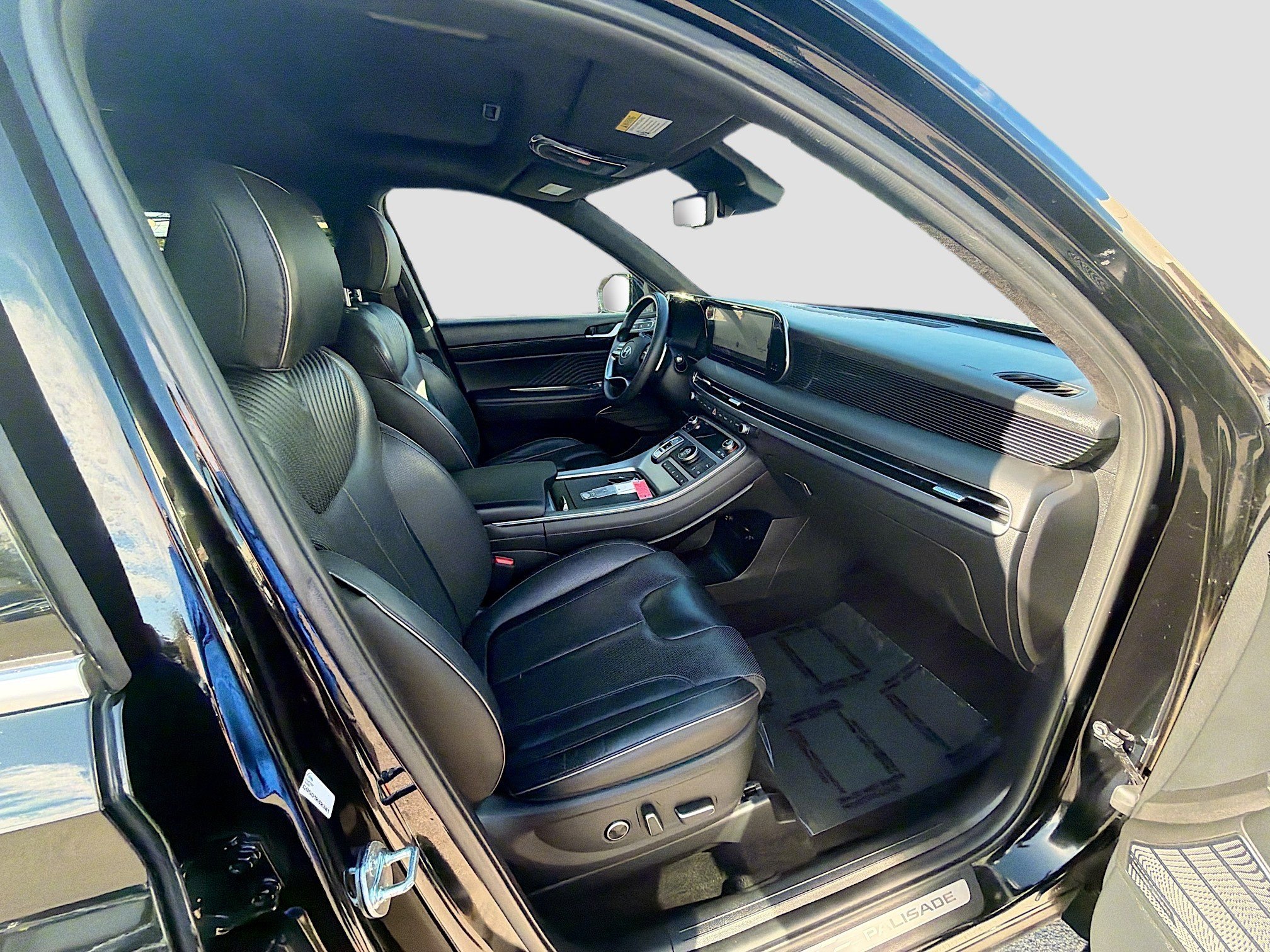 Used 2024 Hyundai Palisade Calligraphy image 30