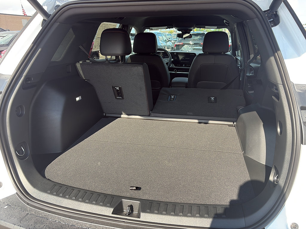 New 2027 Chevrolet Equinox RS FWD image 14