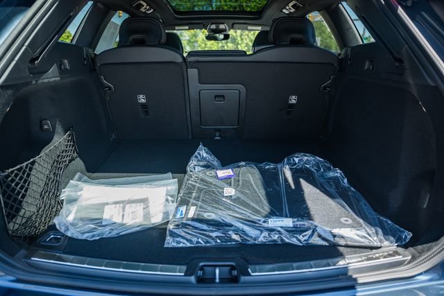 New 2026 Volvo XC60 B5 Ultra w/ Climate Package AWD/4WD image 11