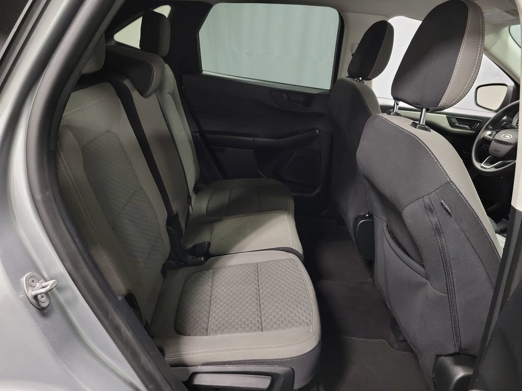Used 2022 Ford Escape SE FWD image 25