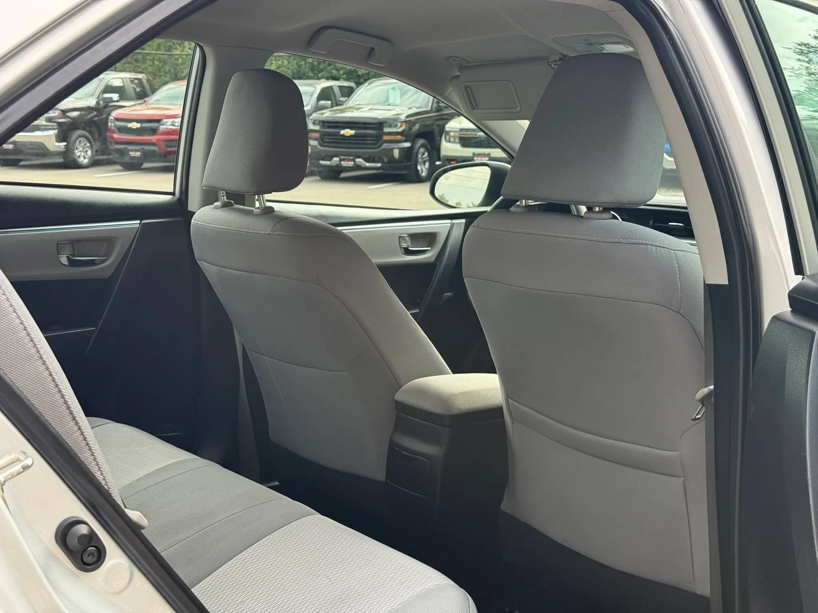 Used 2014 Toyota Corolla LE FWD image 11