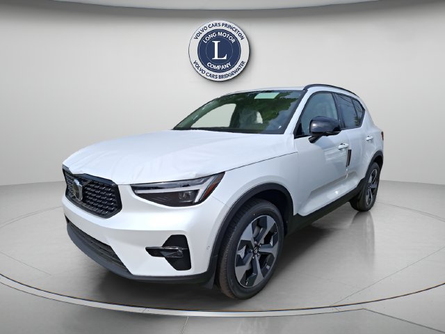 New 2026 Volvo XC40 B5 Plus w/ Protection Package Premier AWD/4WD image 1