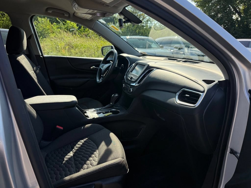 Used 2018 Chevrolet Equinox LT AWD/4WD image 22