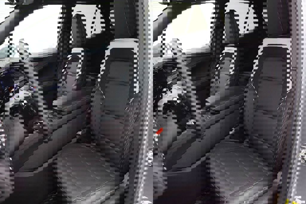 Used 2024 Chevrolet Blazer EV LT image 16