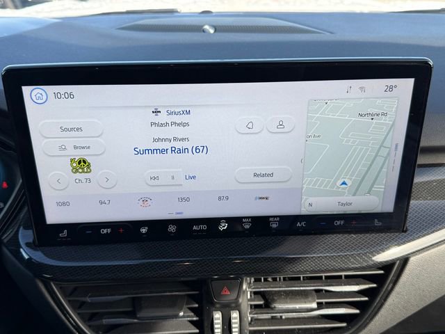 Certified 2023 Ford Escape ST-Line Elite w/ Premium Technology Package image 10