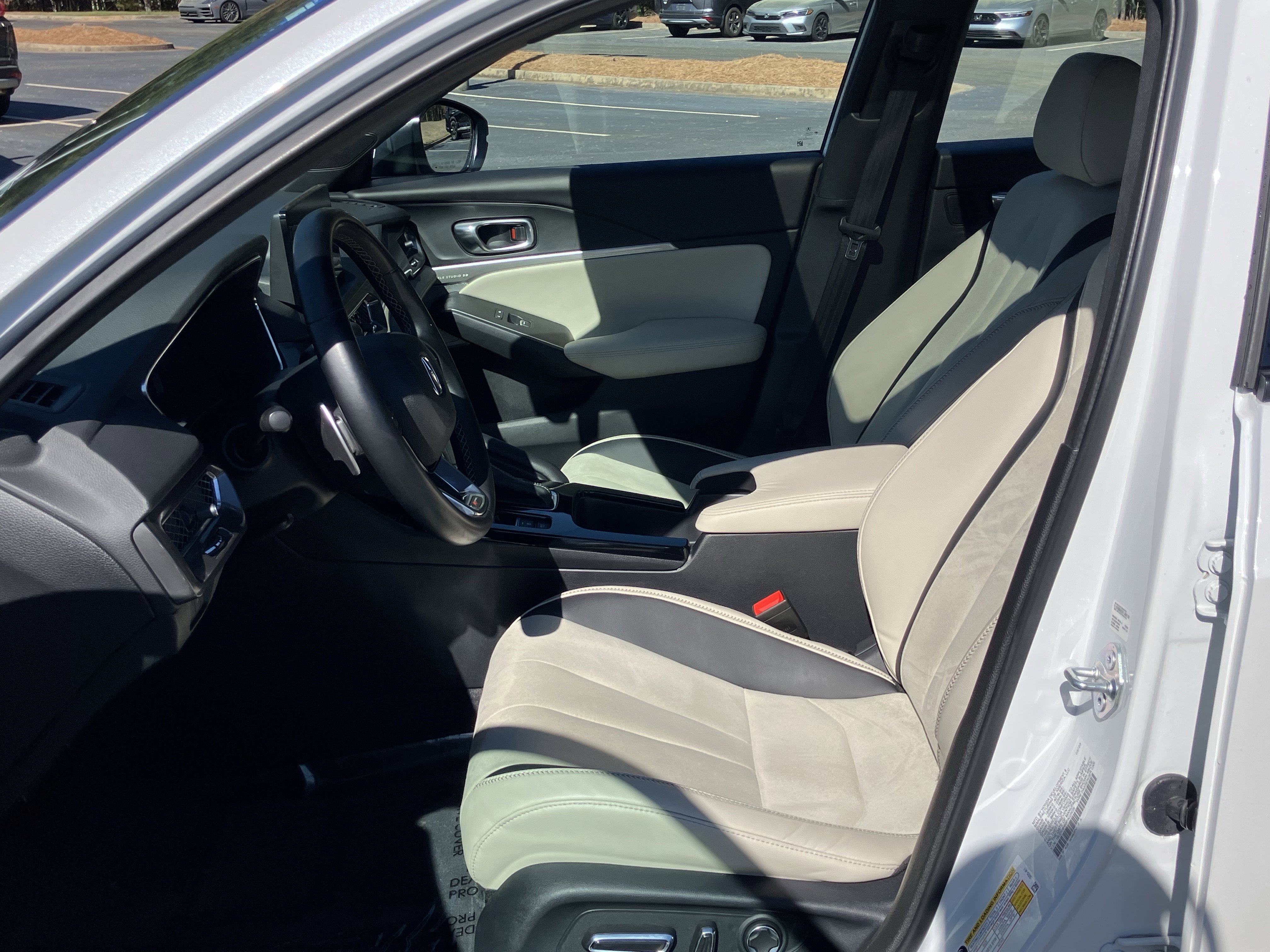 Used 2023 Acura Integra A-Spec image 16