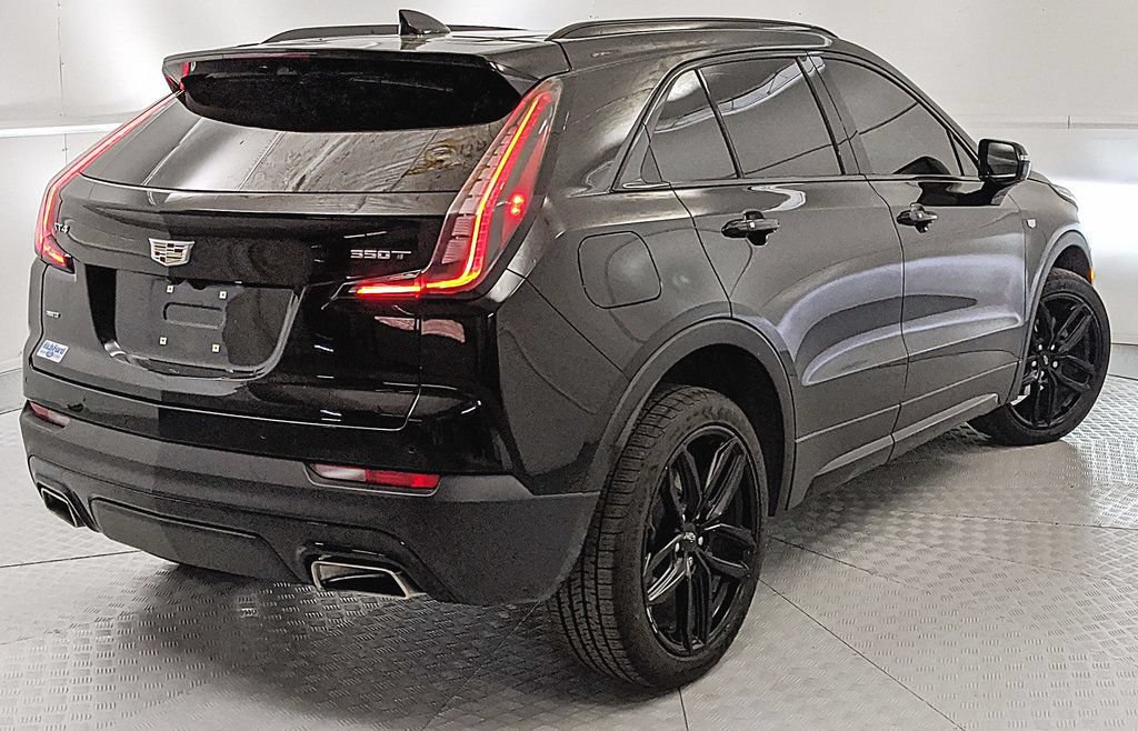 Used 2022 Cadillac XT4 Sport w/ Comfort Package AWD/4WD image 3