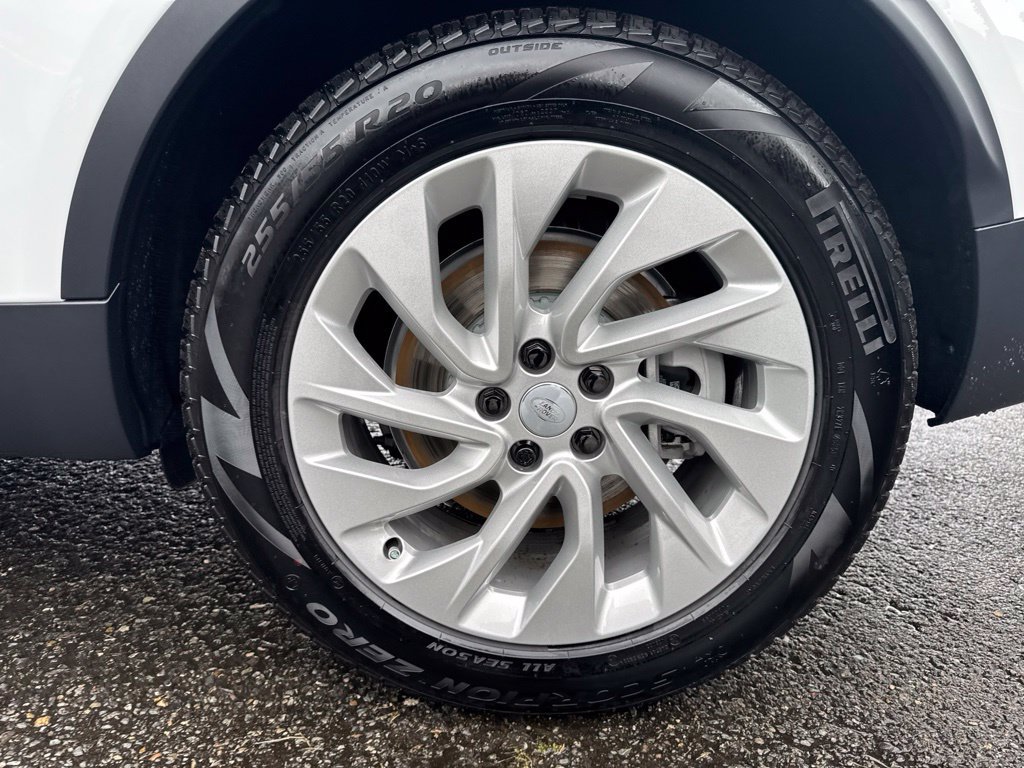 New 2026 Land Rover Discovery S AWD/4WD image 28