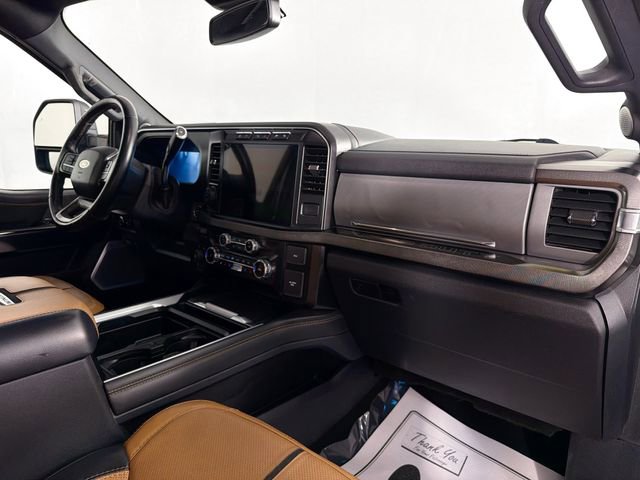 Used 2024 Ford F250 Platinum w/ FX4 Off-Road Package image 32