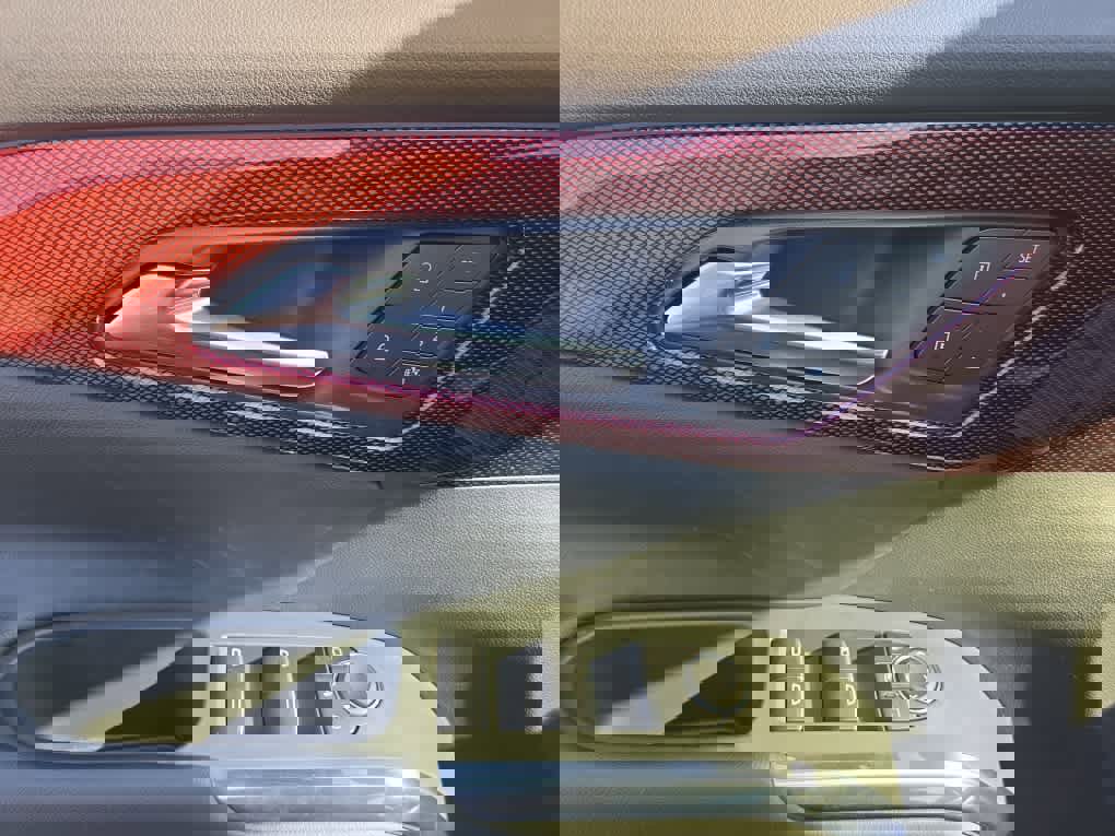 New 2026 Chevrolet Traverse RS image 12