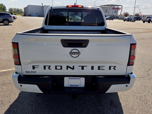 New 2027 Nissan Frontier SV w/ SV Convenience Package RWD image 10