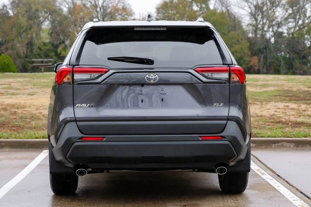 Used 2025 Toyota RAV4 XLE image 15